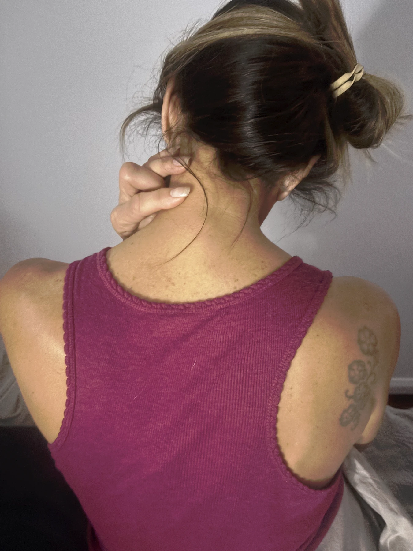 Patient at Sports and Spine Physiotherapy in Brookvale - Northern Beaches receiving an accurate diagnosis and personalised treatment advice.